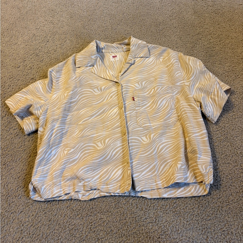 Levi's Cream Patterned Button Down Shirt - image 2
